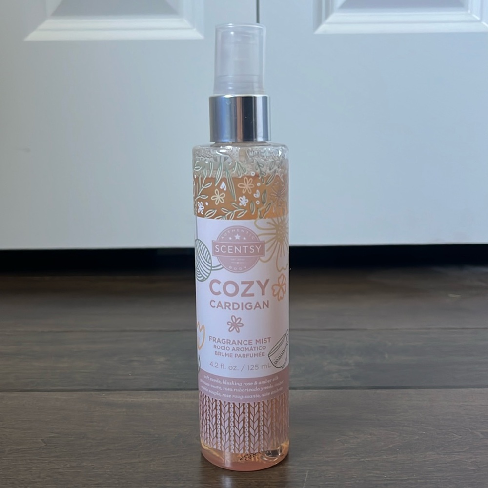 Scentsy Fragrance Mist - Cozy Cardigan